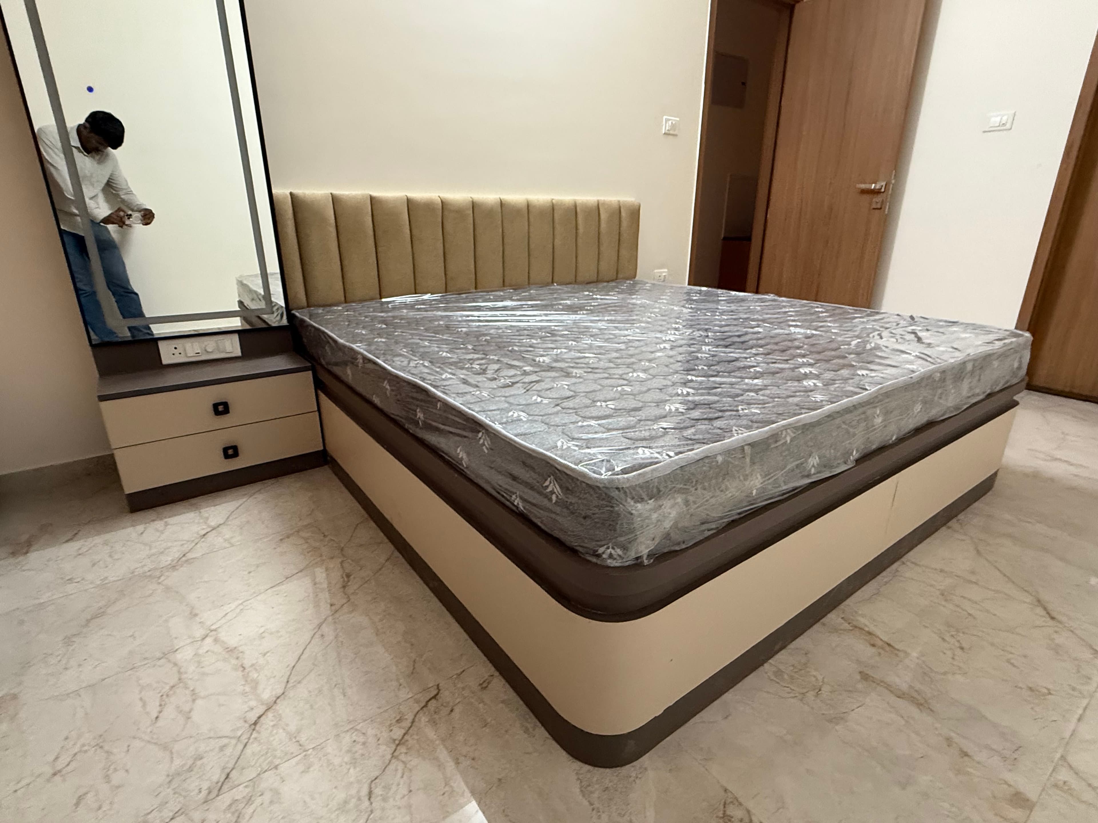 Living Room - Gallery image 145